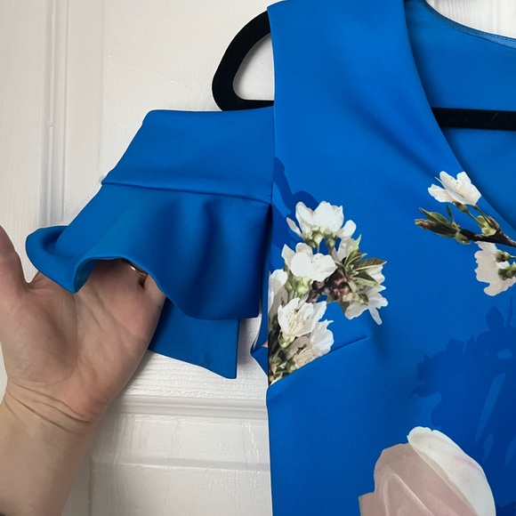 🌸 Ted Baker - Floral Mini Dress w/ Pleats, Cold Shoulder Sleeves - Blue - Picture 4 of 10